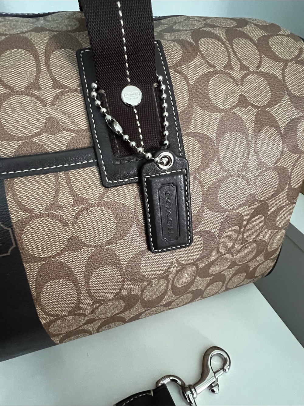 COACH HERITAGE STRIPE WEEKENDER DUFFEL BAG - Picture 3 of 9